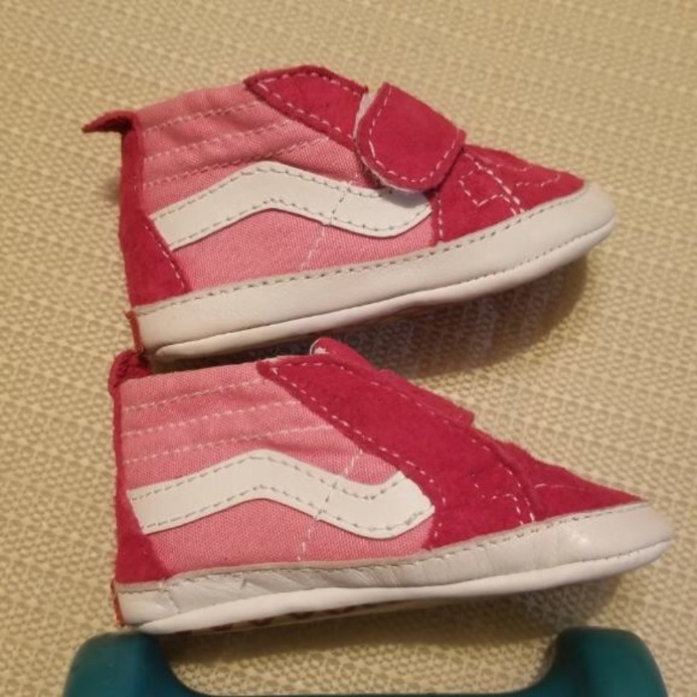 Pink and white soft bottom baby vans